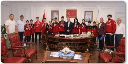 Avrupa Üçüncüsü Milli Sporcudan Başkan İhsan Kurnaz’a Ziyaret